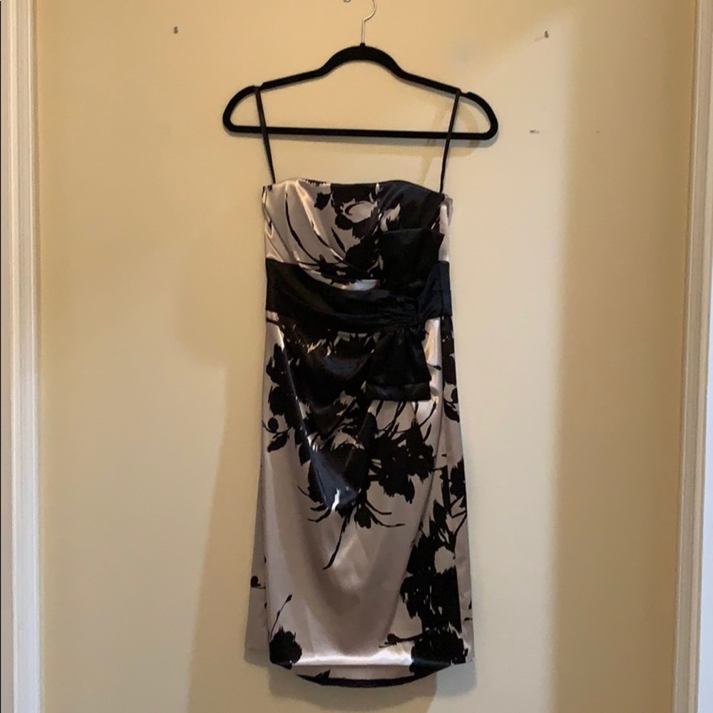 White House Black Market Strapless Dress